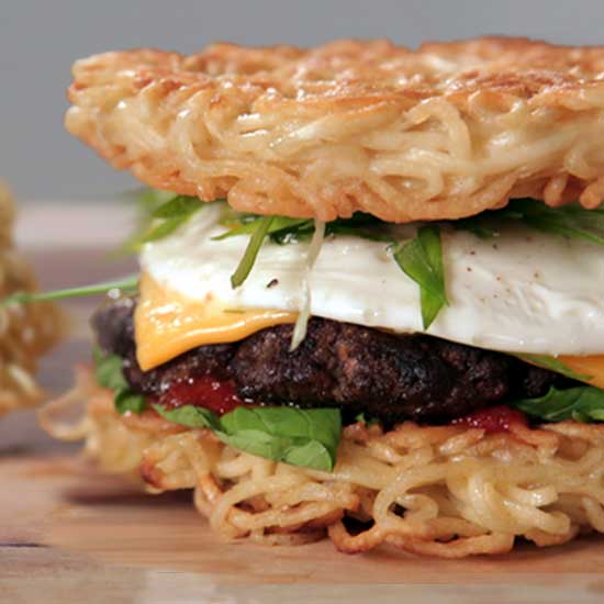 ▶ Top Ramen Burger! | Food Trends