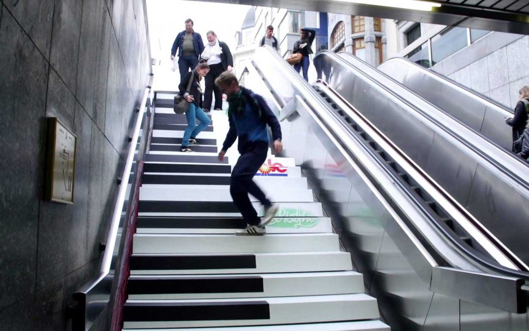 ▶ Piano Stairs – Creative And Awesome Innovation!